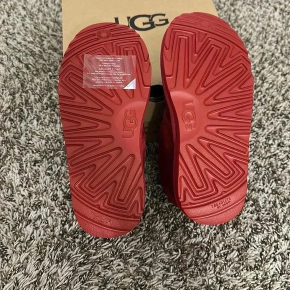 Ugg Kids Neumel II - Picture 8 of 13